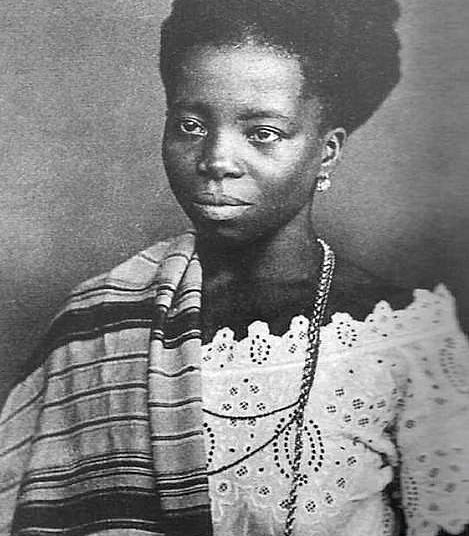 Hilária Batista de Almeida, Tía Ciata da Oxum era Madre de Santo, y es considerada una de las figuras más importantes de la samba