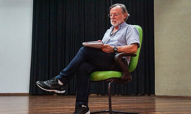 Yves do Amaral Lesbaupin é sociólogo
