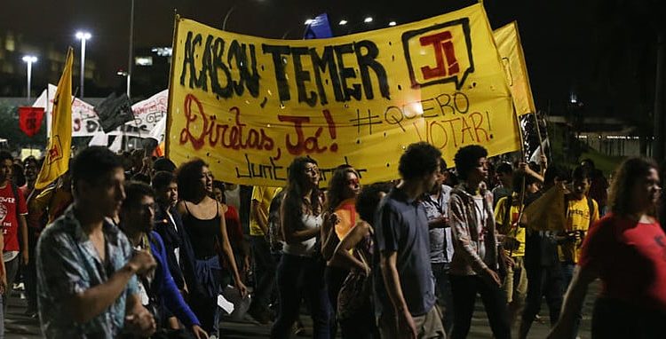 Protesto contra o governo Temer em Brasília na quarta (17)
