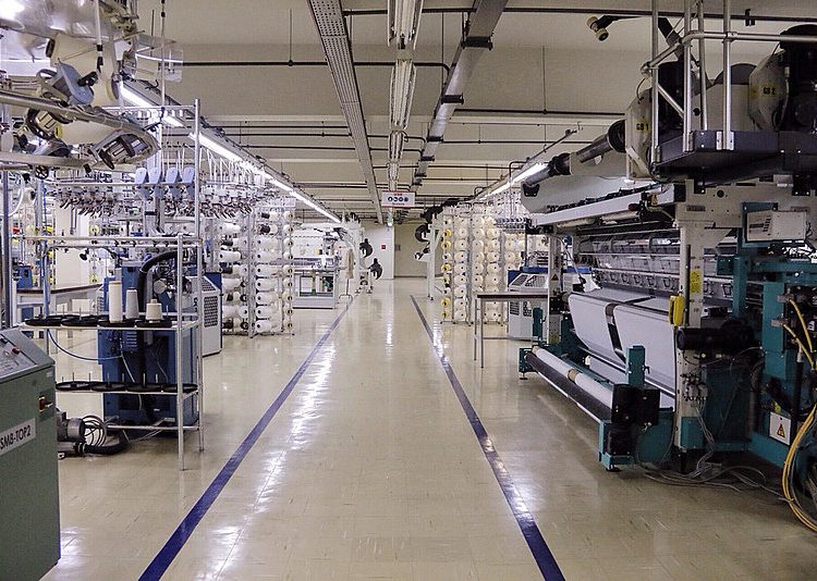 Cada vez mais se exige agilidade e comprometimento dos trabalhadores. Inadequação e erro ficam mais visíveis com a tecnologia