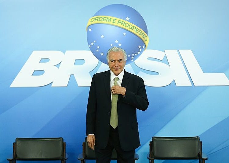 Para os primeiros dias dessa semana, o site já anuncia as ameaças promovidas por Temer, como as novas regras da aposentadoria, que já passa a valer para quem tem menos de 50 anos, a tentativa de tirar o termo “distribuição de renda” nas metas do governo e a aprovação do orçamento de 2017 que limita gastos na saúde e na educação