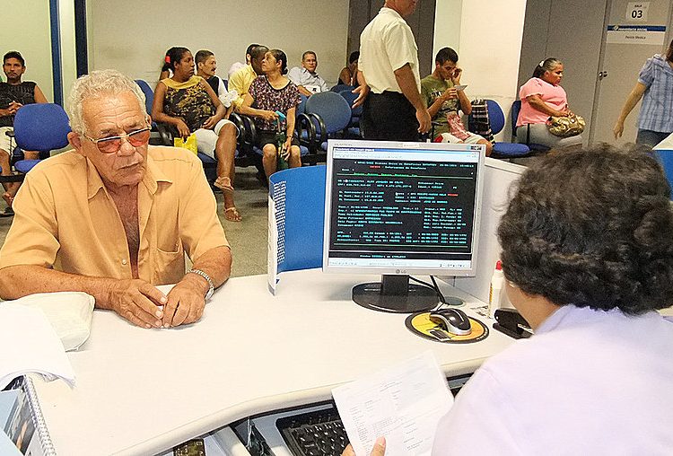 Proposta de Bolsonaro cortaria para R$ 400,00 o valor do benefício assistencial dos idosos de baixa renda com idade entre 65 e 69 anos