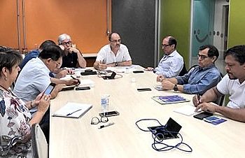 Reunião de representantes de centrais no Dieese, na semana passada: objetivo é identificar caminhos convergentes