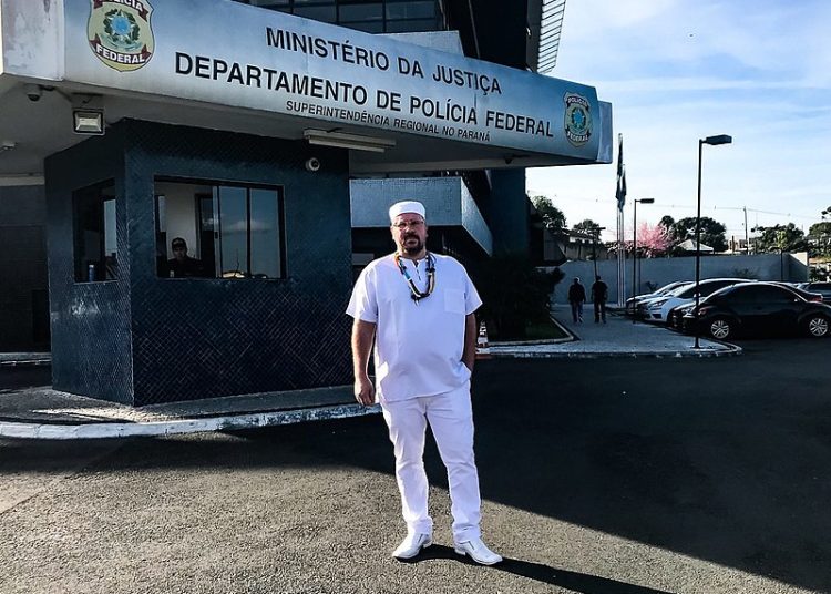 Pai Caetano de Oxóssi visitou Lula pela terceira vez