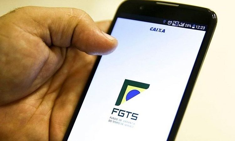 Trabalhadores com contas ativas e inativas, poderão realizar o saque do FGTS limitado ao valor de R$ 500 por conta