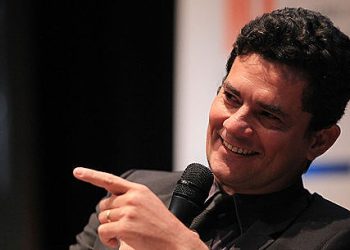Desde o início da Lava Jato, Moro recebeu mais de R$1,5 milhões, 35% acima do teto constitucional