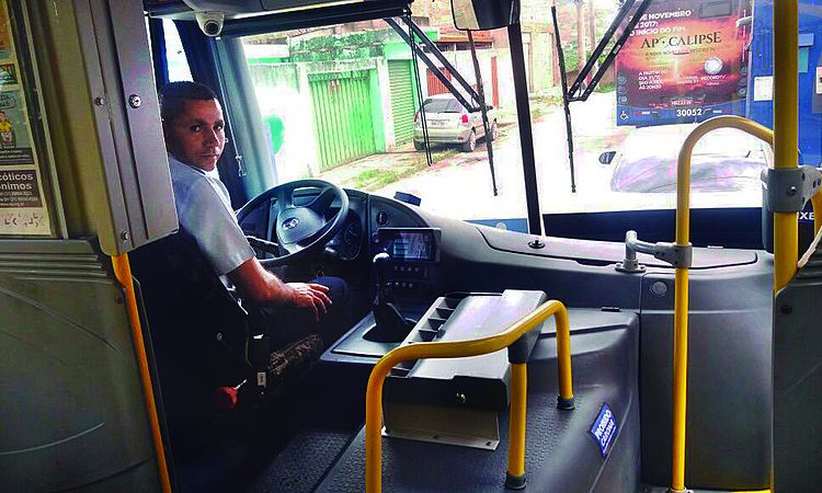 Dupla função prejudica saúde dos condutores