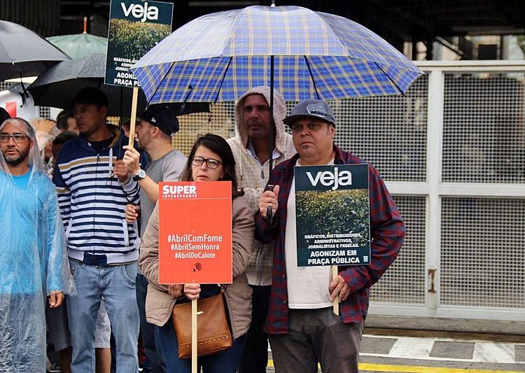 Trabalhadores demitidos se mobilizam para garantir que o Grupo Abril cumpra com seus compromissos trabalhistas