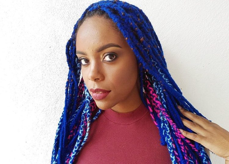 Lívia Teodoro é feminista e comanda o blog Na Veia da Nêga