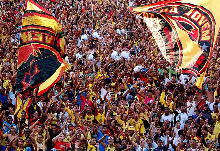 Decisão judicial baniu a Torcida Jovem do Sport dos estádios.