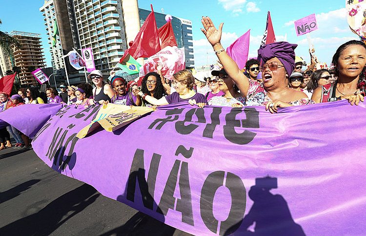 Milhões de pessoas protestaram em mais de 200 cidades do país contra Bolsonaro no dia 29 de setembro