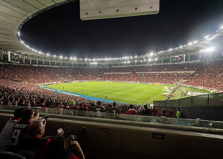 Retorno da "geral" exige a mudança nas estruturas do Maracanã. Quem vai pagar a conta?