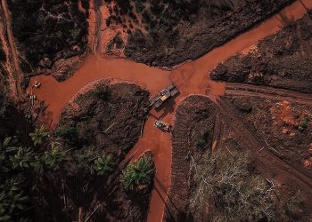 Rompimento da barragem em Brumadinho matou o Rio Paraopeba e impactou comunidades e áreas de conservação