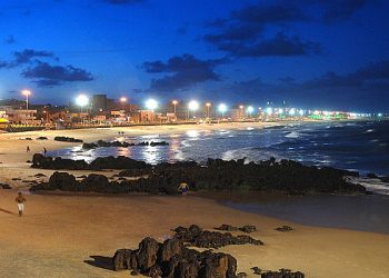 Praia do Meio poderia ficar com sistema de esgotamento sanitário sobrecarregado com verticalização