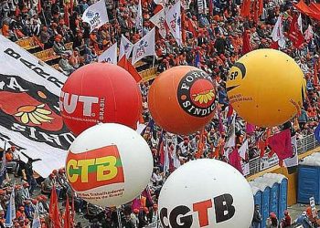 "Defesa dos direitos dos trabalhadores é totalmente compatível com a construção de um país mais justo, democrático, moderno e desenvolvido"