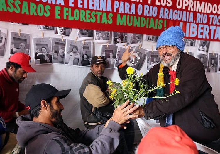 O ativista ecopolítico Aguiar da Conceição realiza roda de conversa na Vigília Lula Livre