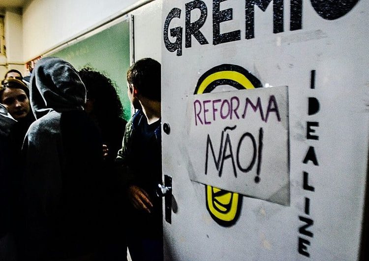 Não há prazo para deixar o local, de acordo com os estudantes