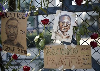 Protesto em frente a Embaixada dos EUA na Cidade do México: mobilizações crescem em todo o mundo contra o racismo e para pedir Justiça pelo assassinato de George Floyd por policiais estadunidenses