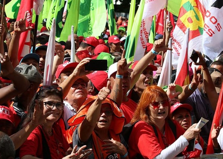 Ato unificado das centrais sindicais em comemoração ao 1º de Maio, no Vale do Anhangabaú, em São Paulo