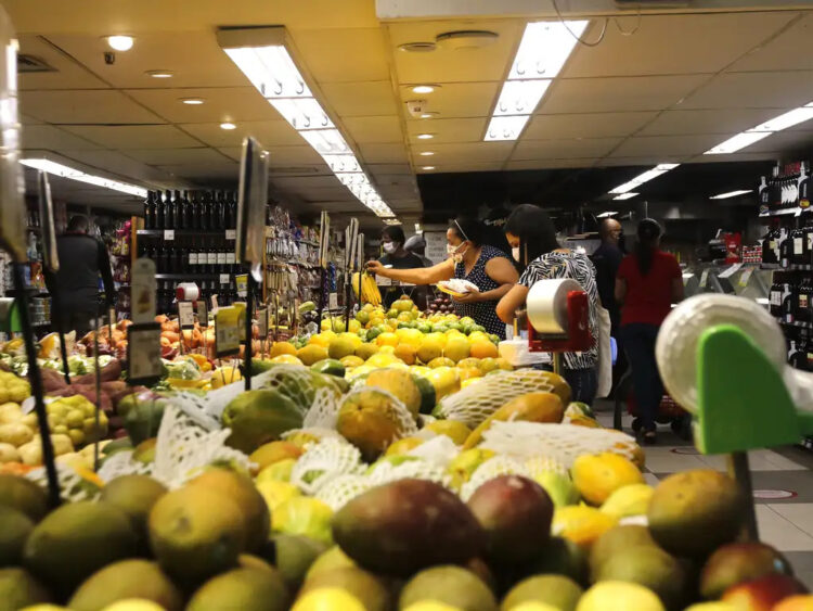 Inflação média de alimentos no governo Lula é cerca da metade da registrada no governo Bolsonaro