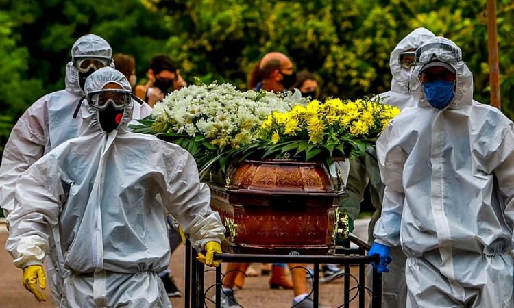 Brasil completa cinco anos do primeiro caso de covid-19 entre o trauma não superado e as sequelas esquecidas 