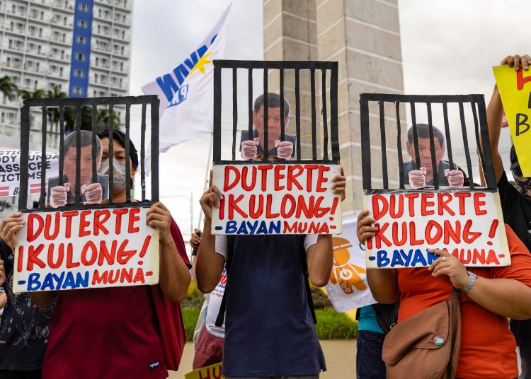 Prisão de ex-presidente populista das Filipinas pode ter motivo político, diz analista