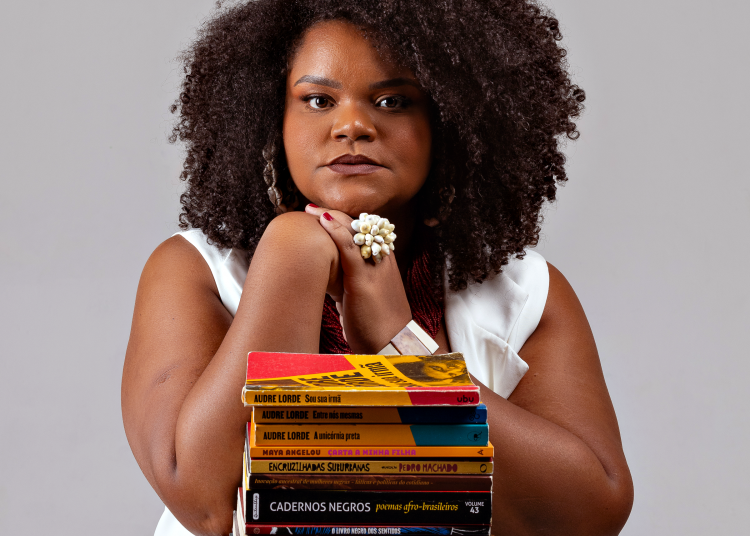 Livro sobre racismo religioso e crime nas favelas do Rio de Janeiro é lançado nesta quarta-feira (12)