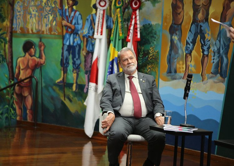 “Se você tiver um olhar democrático pela Constituição Cidadã de 5 de outubro de 1988, eu não tenho dúvida em dizer que o novo nome da democracia são os direitos humanos”