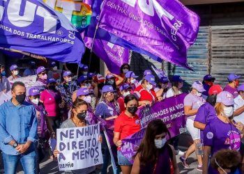 No Ceará, coletivos de mulheres e movimentos sociais realizam ato neste 8 de março