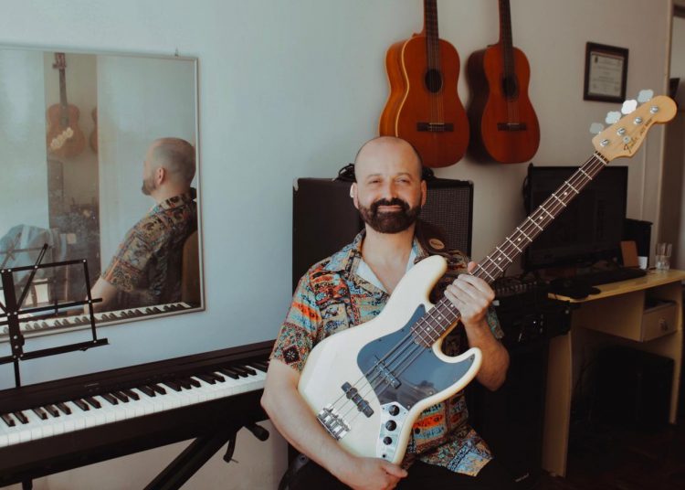 Porto Alegre (RS) recebe um raro Concerto Para Baixo Elétrico e Orquestra nesta quinta-feira (27)
