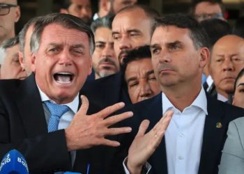 Em país marcado por golpes, decisão do STF de tornar Bolsonaro réu é histórica, avaliam juristas