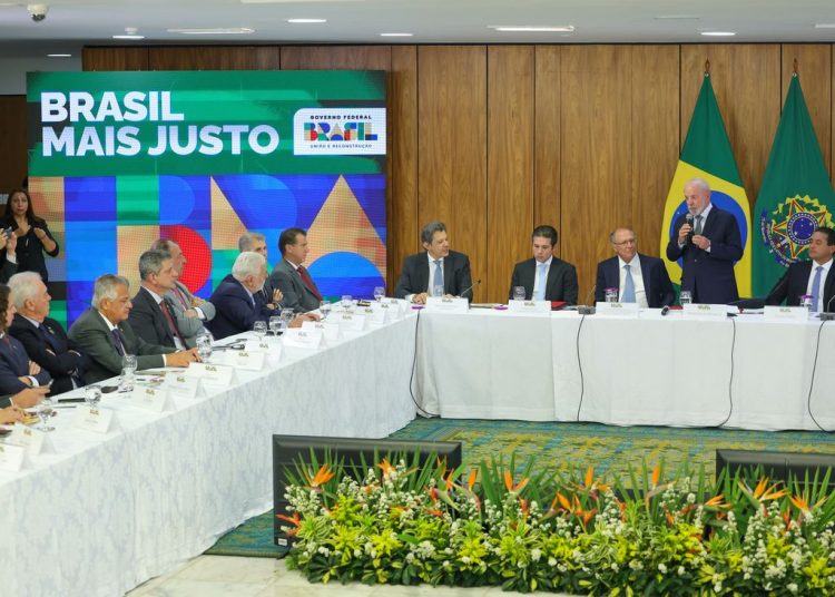 Isenção do IR para quem ganha até R$ 5 mil: 10 pontos para entender a proposta do governo