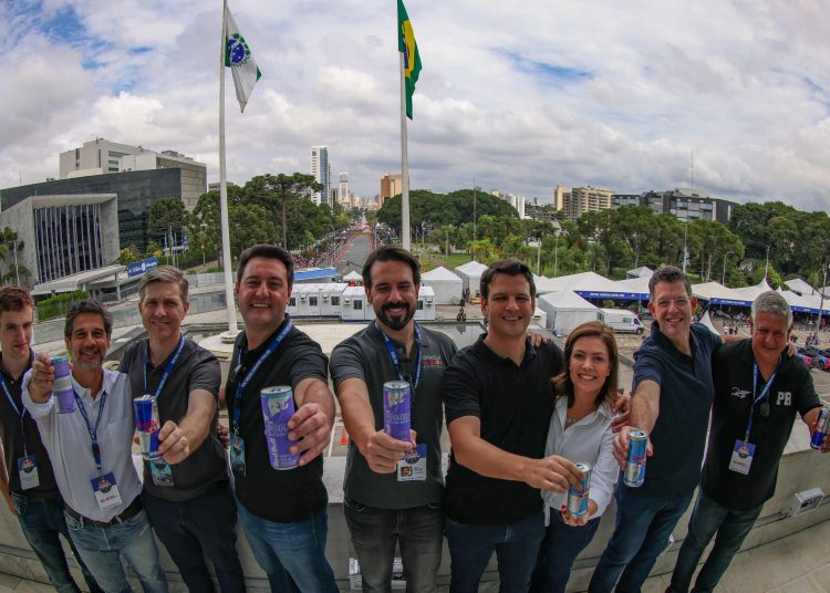 Ratinho Jr só tem a perder com a anistia