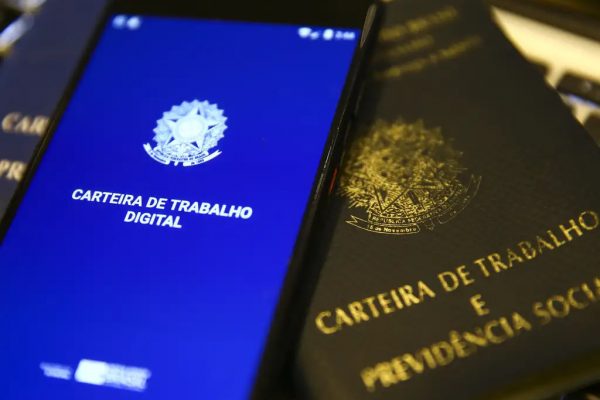 Direitos ou precariedade: o que está por trás da crítica da geração Z à CLT?