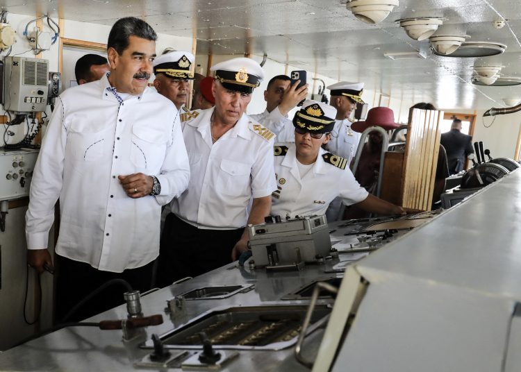 Venezuela denuncia presença de navio militar na costa do Essequibo após acordo entre Guiana e Reino Unido