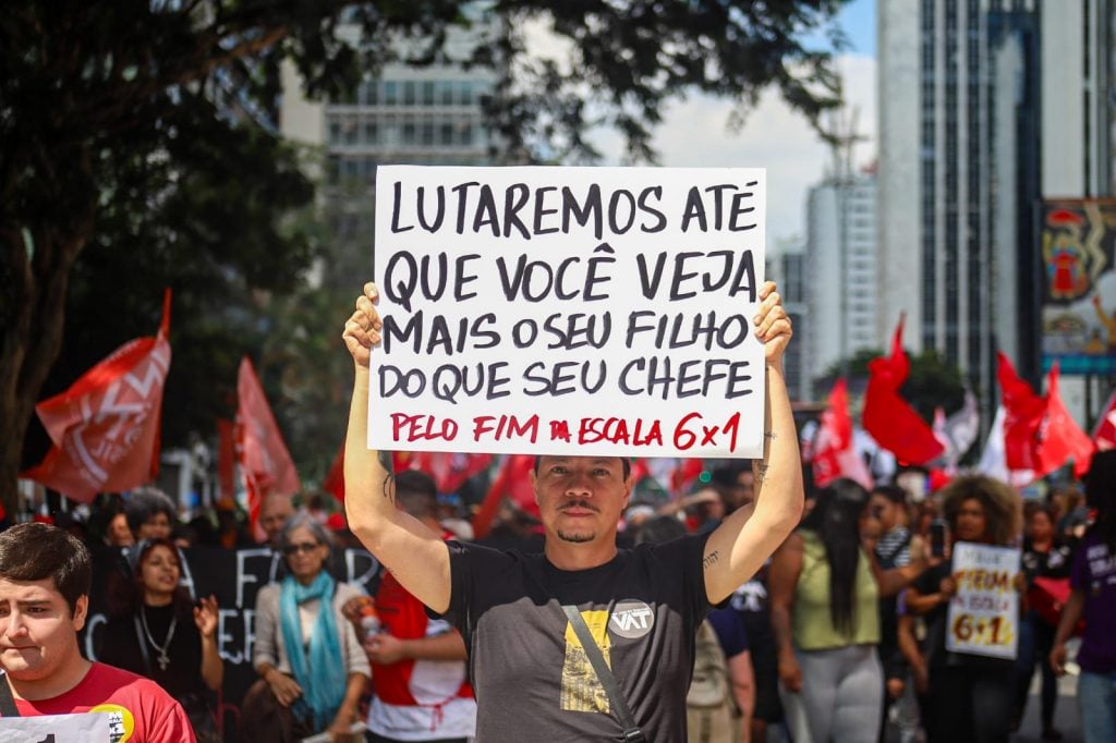 Ato do 1º de Maio mobiliza trabalhadores e trabalhadoras
