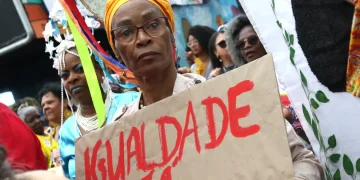 Quase 85% da população preta no Brasil afirma ter sofrido discriminação racial