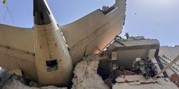 Número de mortos sobe para 260 em acidente de avião na Índia; há um sobrevivente