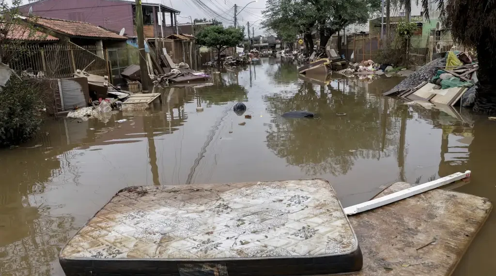 O Rio Grande do Sul foi atingido por uma enchente histórica em maio de 2024, que provocou danos em quase todos os municípios