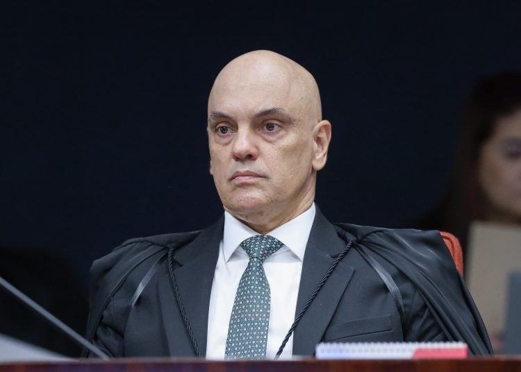 Moraes afasta questionamentos da defesa de Bolsonaro e garante: ‘O processo penal foi respeitado’