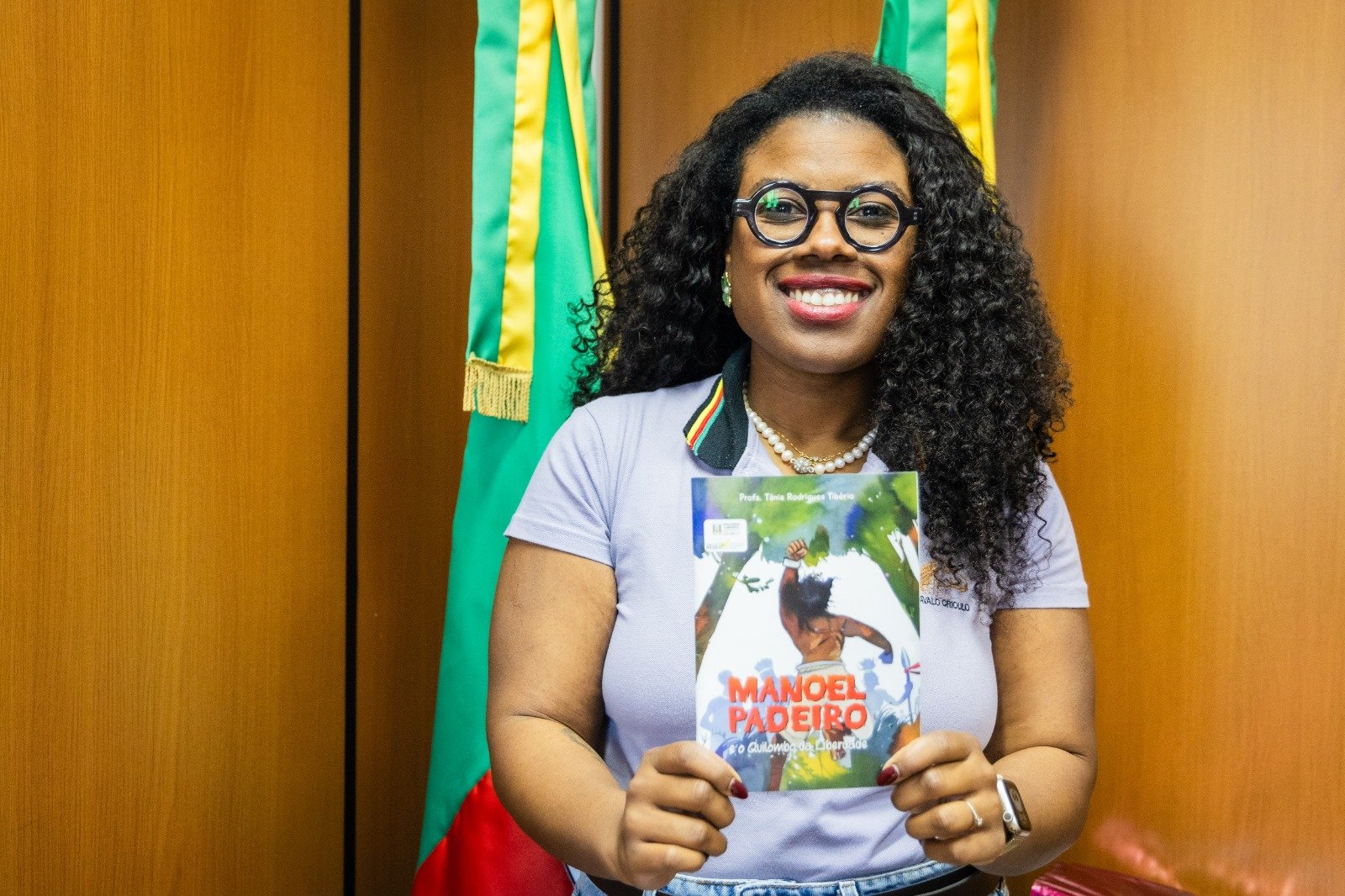 Deputada Laura Sito lança livro que resgata a trajetória de Manoel Padeiro, primeiro herói negro gaúcho