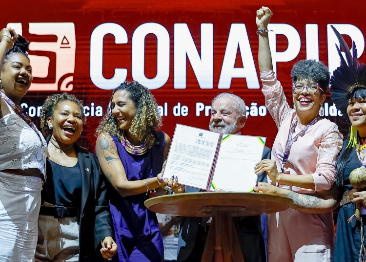 Após 7 anos sem ser realizada, Lula e Anielle abrem a 5ª Conferência Nacional da Igualdade Racial